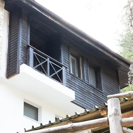 アパートホテル Borche Family Homes パンポロボ