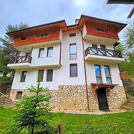 Borche Family Homes 4* Παμπόροβο